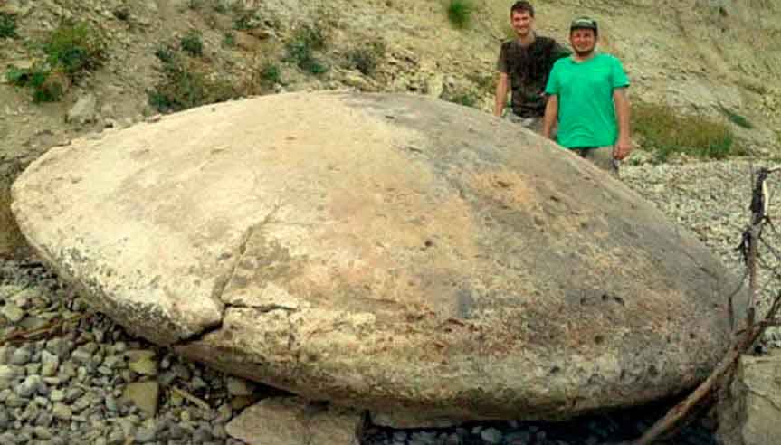 Более десятка загадочных дисков, вырезанных из камня, найдены в России под Волгоградом