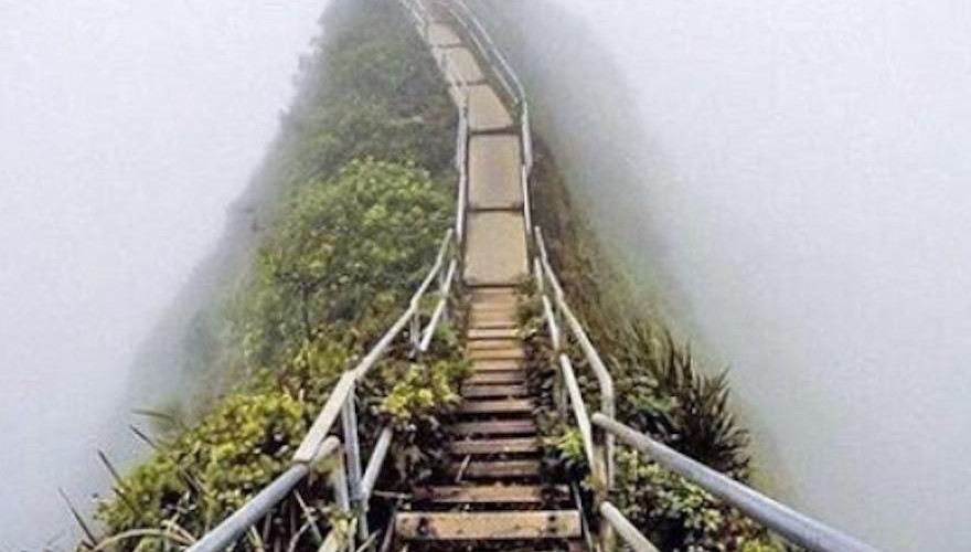 Тропа Хайку — лестница в небеса на Гавайях.