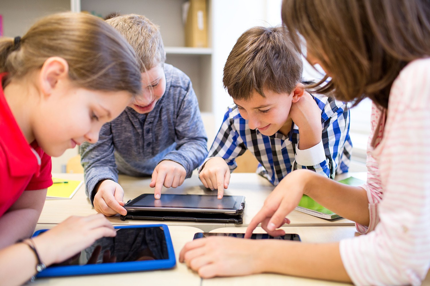 Что представляют собой онлайн-школы для детей?