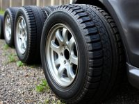 Летние шины: как выбрать, ухаживать и не ошибиться в самых тёплых месяцах