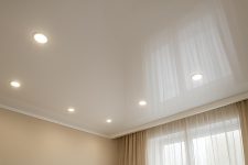 Натяжные потолки без страха и сомнений: практическое руководство для выбора и ухода